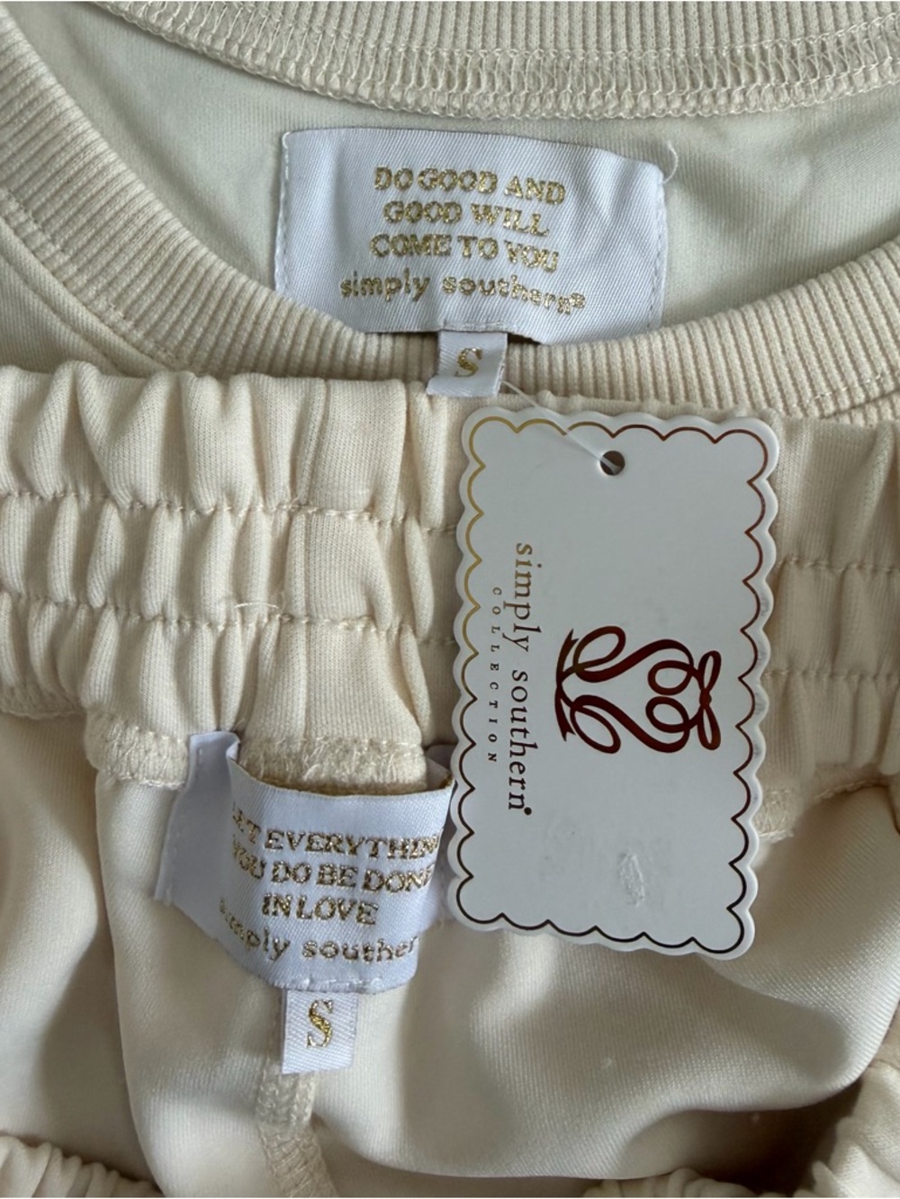 NWT Simply Southern Pearl Embellished Star Off White Sweatshirt + Skort Set - Picture 8 of 9